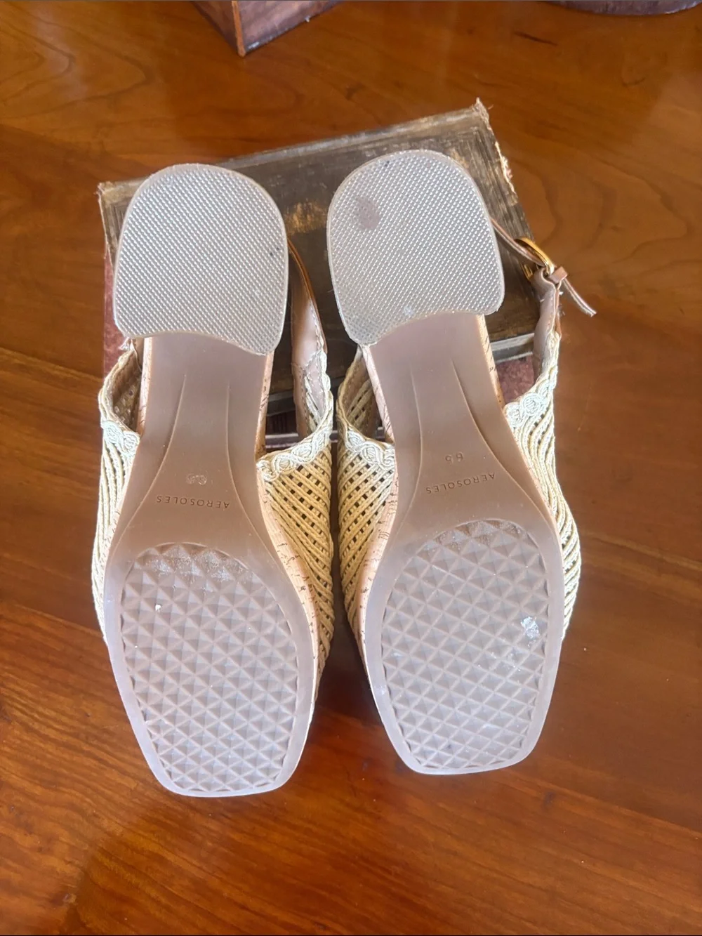 Aerosoles Santina Platform Pump Natural Beige Raffia